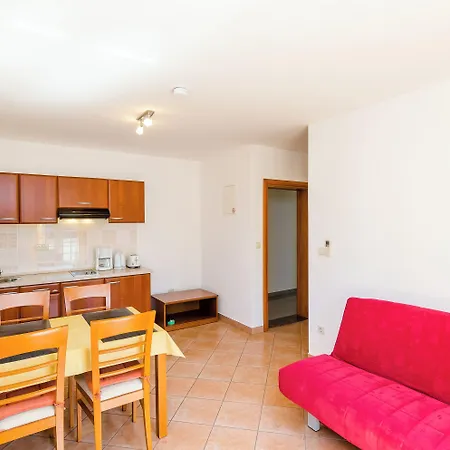 Perla Apartament *